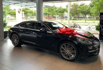 CEO 1999 - bạn thân Matt Liu mua xe tiền tỷ tặng bạn gái